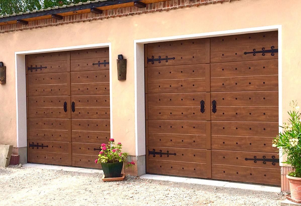 Restaurierte Garagentore in RLP Rheinland-Pfalz