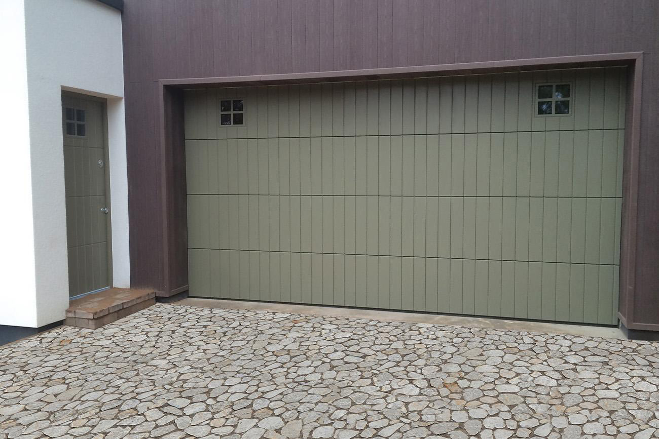 Garagentore und Tür im passenden Design für Rheinland-Pflaz (RLP)